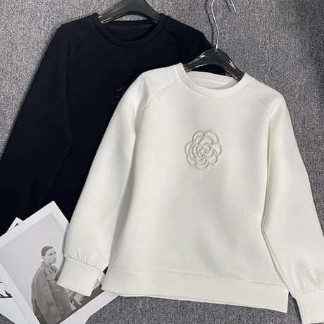 フラワービーズ スウェットトップス 2色展開