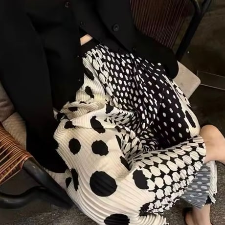 モノトーンドット プリーツスカート