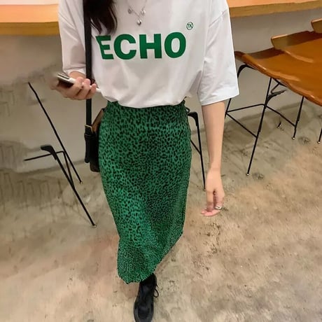 グリーンロゴTシャツ レオパードスカートセット