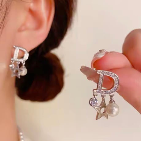 スターパールDモチーフピアス 2色展開