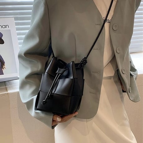 クロシェレザー バケットバッグ 7色展開