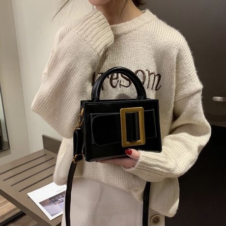 ビッグバックル ショルダーバッグ 3色展開