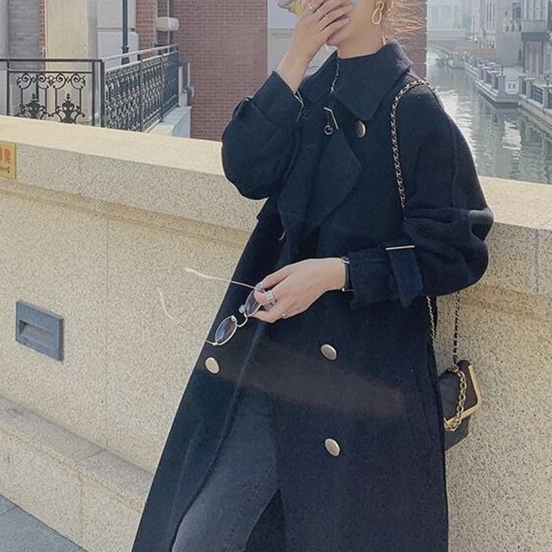 HAILEE ♡ トレンチ コート ポンチョ トレンチコーデ🧥♡／ . . @hailee__official のトレンチ
