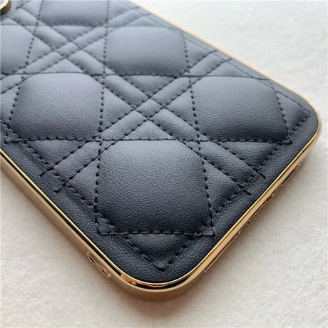 ゴールドエッジ キルティングiPhoneケース 2色展開