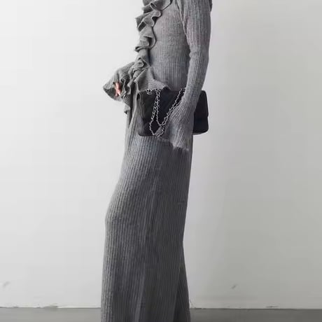 フリルニットセットアップ 4色展開