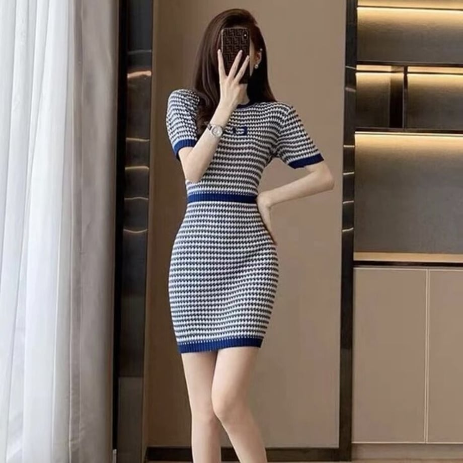 6450f4fda1a486087a4b5b4a