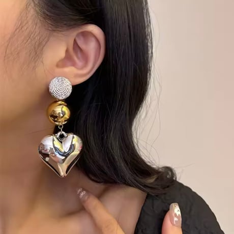 メタルハートピアス