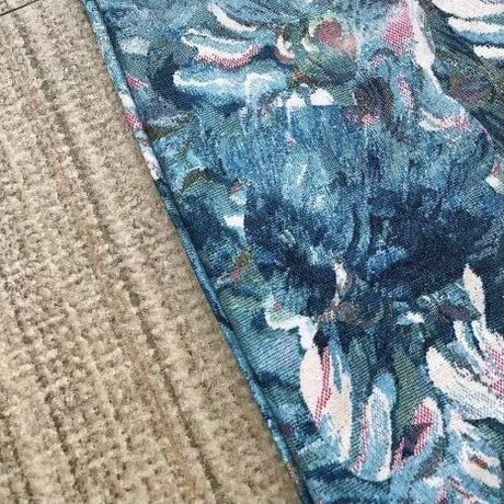 シックフラワー ペンシルスカート 2色展開