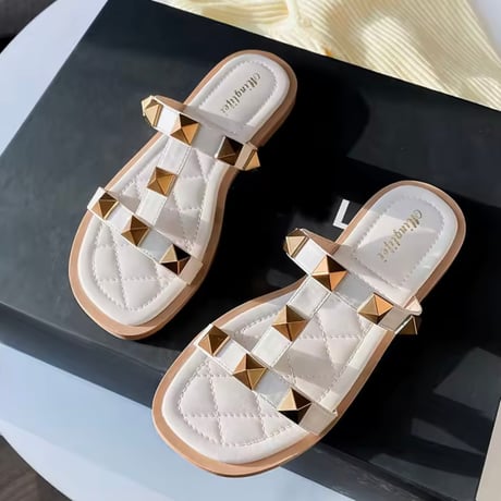 ローマスタッズサンダル 2色展開
