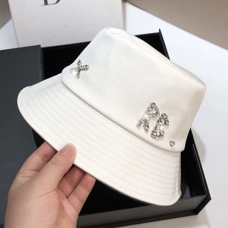 ストーンモチーフ バケットハット 2色展開