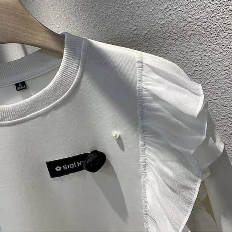 パールモチーフ タグフリルスウェットトップス 2色展開