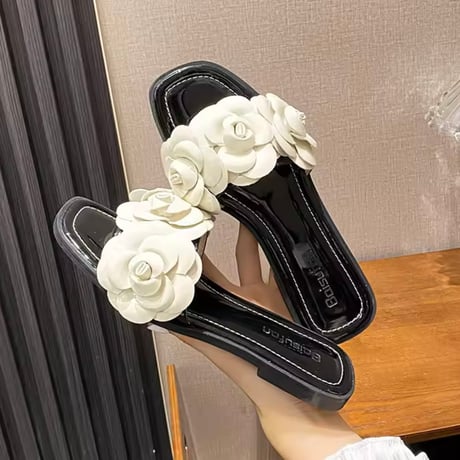 フラワーモチーフフラットサンダル 2色展開
