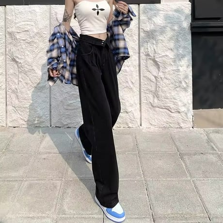 ハイウエストブラックデニムパンツ