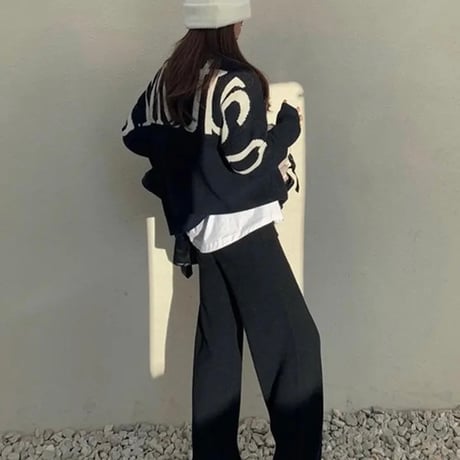 バックロゴ ニットセットアップ 2色展開