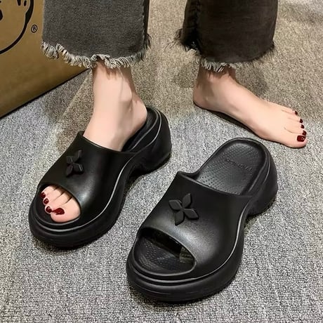 クロスモチーフサンダル 2色展開
