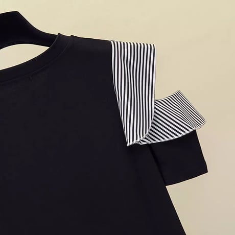 ボーダーフリル シルバーボタンTシャツ