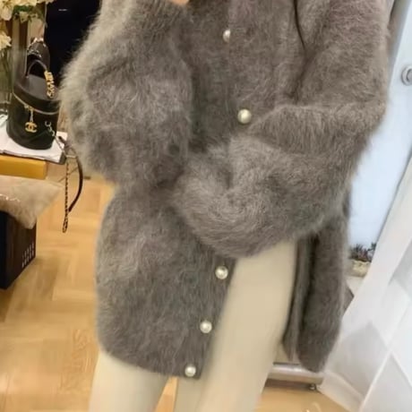 モヘアグレーパールボタンカーディガン