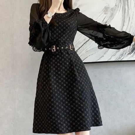 フリルシフォンスリーブ フラワーステッチワンピース 2色展開