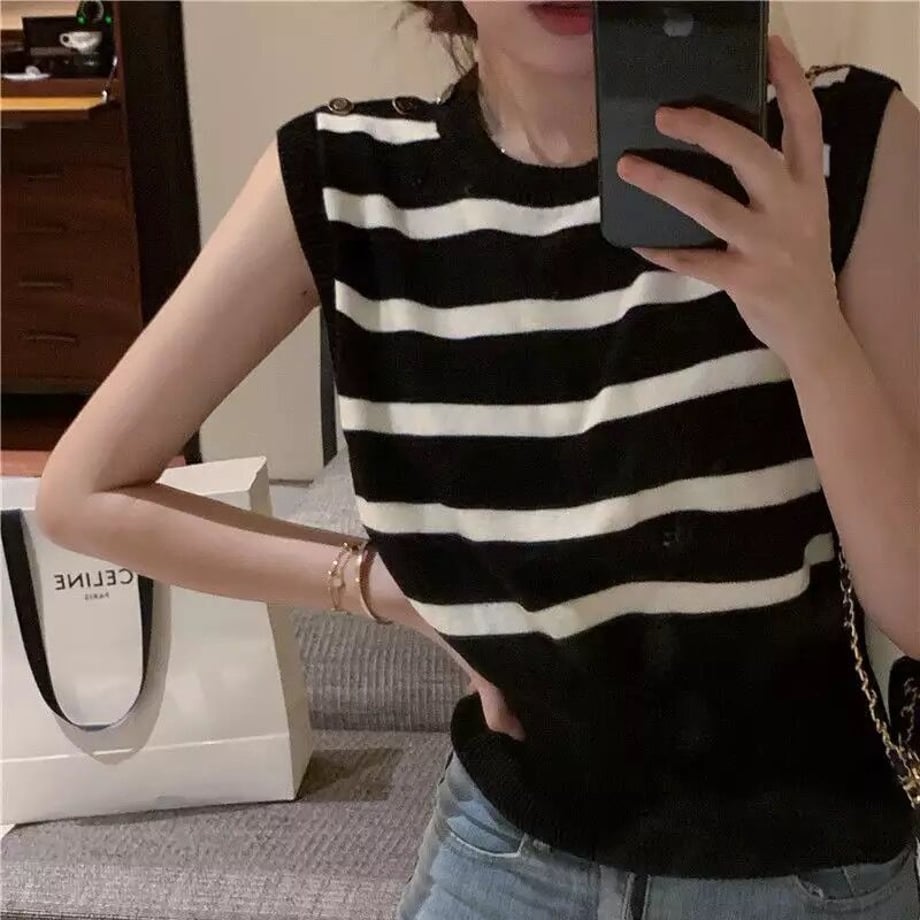 62c55b584ff8c26a998bf670
