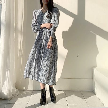 パフスリーブ フェミニンプリーツワンピース 3色展開