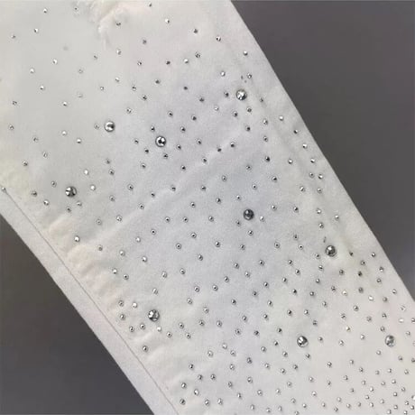 シルバーリベット ダメージホワイトパンツ