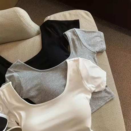 【カップ付き】バッククロストップス 3色展開