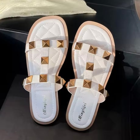 ローマスタッズサンダル 2色展開