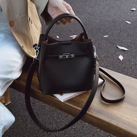 レトロバックルレザーバケットバッグ 3色展開