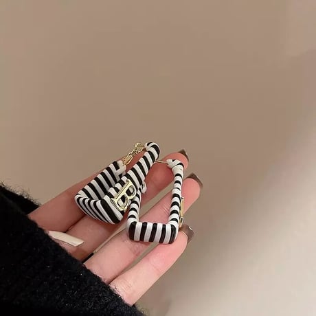 ボーダー スクエアピアス