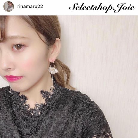 クリスタルフラワーピアス