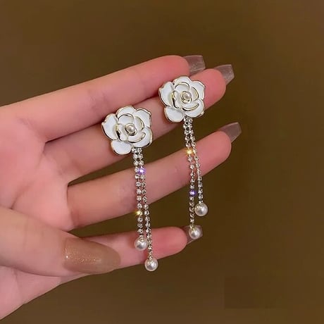 カメリアストーン パールピアス 2色展開