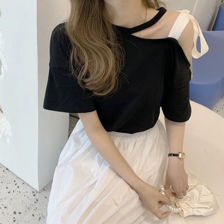 ホルターネック ショルダーリボンTシャツ 2色展開