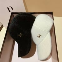 Mロゴファーキャップ 4色展開