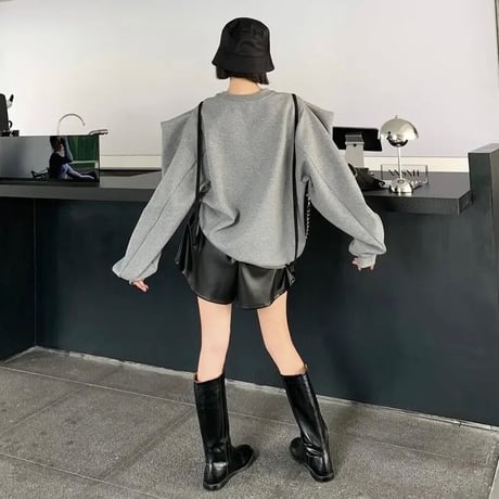 ブラックハート ドロップショルダースウェット 2色展開