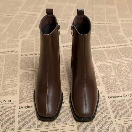 バックデザインブーツ 2色展開