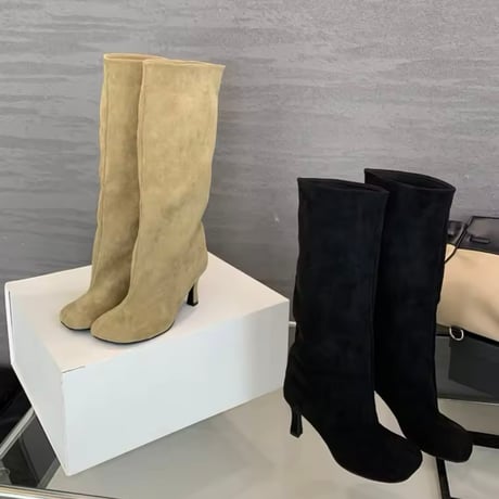 スエードボリュームブーツ 2色展開