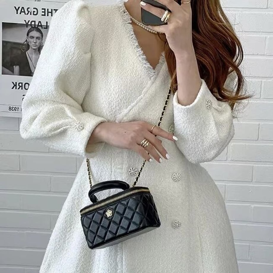 636b92a34aed19599e9a99d9