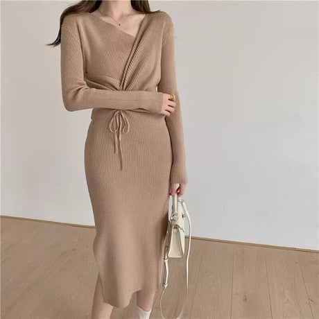 バストクロス ギャザースリットワンピース 2色展開