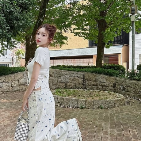 ブルーフラワー オールインワン