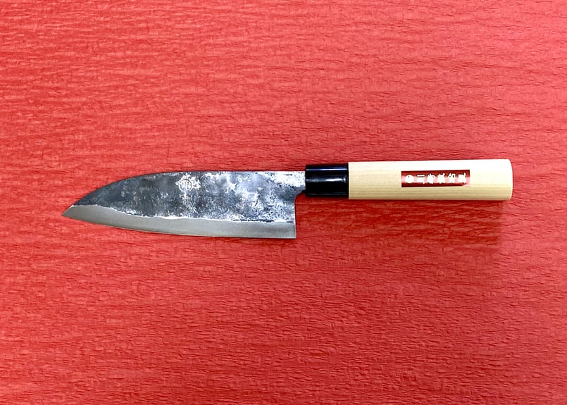 鉄黒打ち三徳包丁/白鋼/刃渡り約16㎝ | 川﨑鍛冶屋