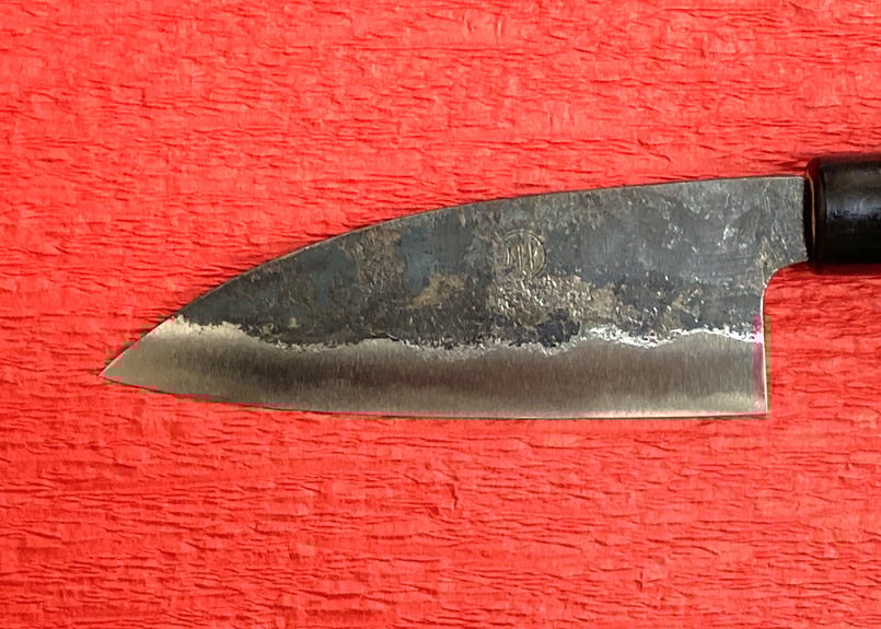 鉄黒打ちアジ切包丁/白鋼/刃渡り約11㎝ | 川﨑鍛冶屋