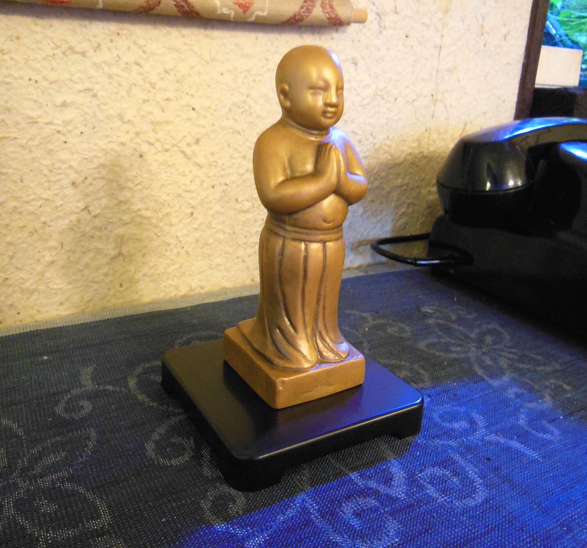 【時代古作品❗】白銅造　お座り笑顔の 子供像　唐子　重量631g　置物　オブジェ 時代古作品❗】白銅造 お座り笑顔の 子供像 唐子 重量631g 置物