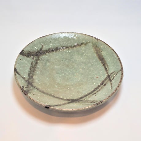 灰釉鉄彩 皿 / Ash Glaze Iron-decoration Plate (Item No: TO-023)