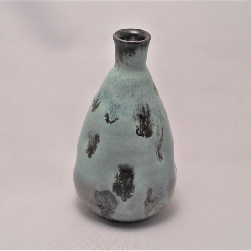 灰釉鉄彩 徳利 / Ash Glaze Iron-decoration Sake Bottle
