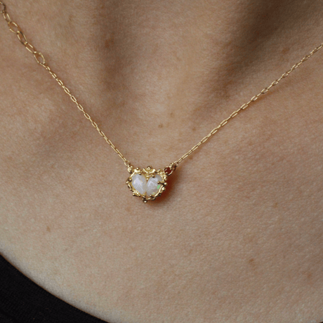 K18 opal heart necklace