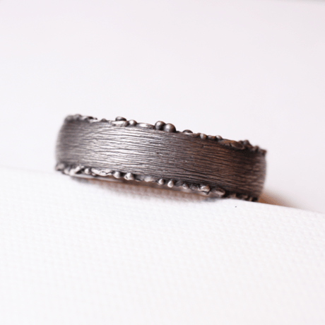 SILVER RING (hair-line)