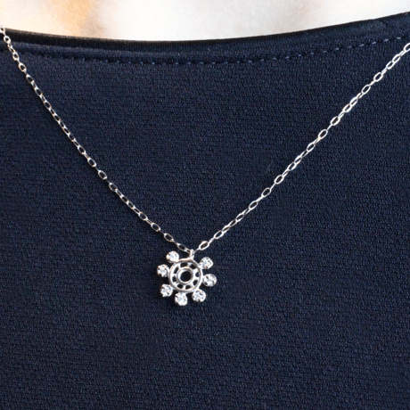 Pt900 CLAS Signature Sparkle Necklace
