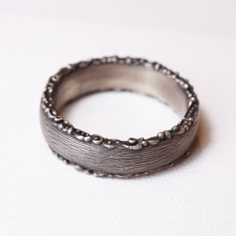 SILVER RING (hair-line)
