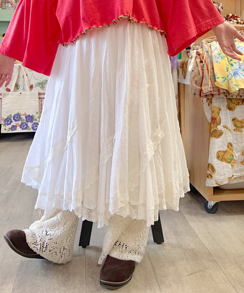 vintage lace skirt | petite 