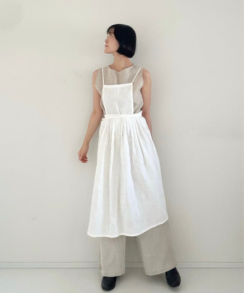 Classic Apron ホワイトリネン | HERHUE